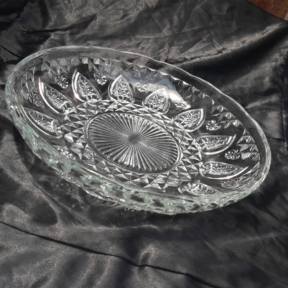 Vintage Serving Tray Clear Glass Crystal Round 12 - Picture 13 of 14